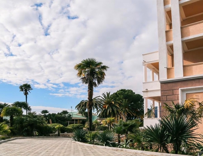 Отель Old Gagra / Олд Гагра