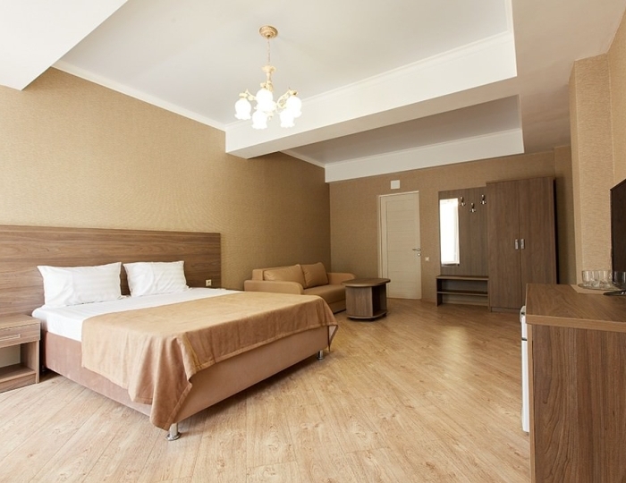 1-мест.(разм. в 2-мест.) полулюкс с балк. - Отель Old Gagra / Олд Гагра